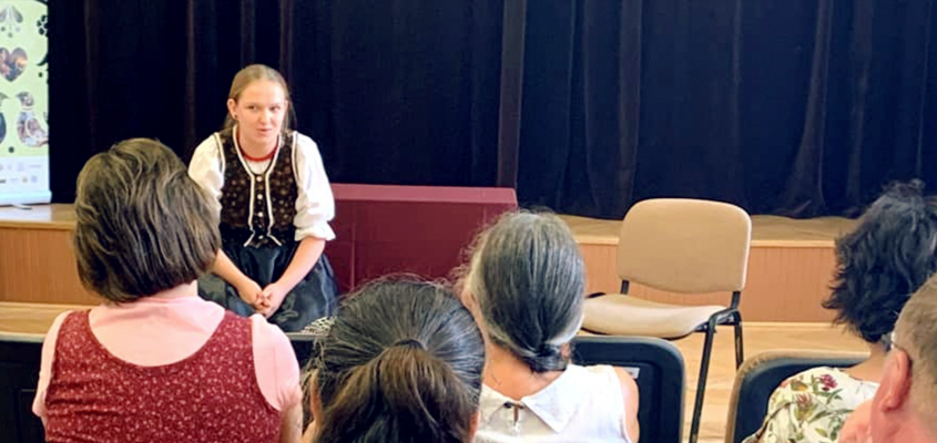 Meseszo Kárpát medencei népmesemondó-08