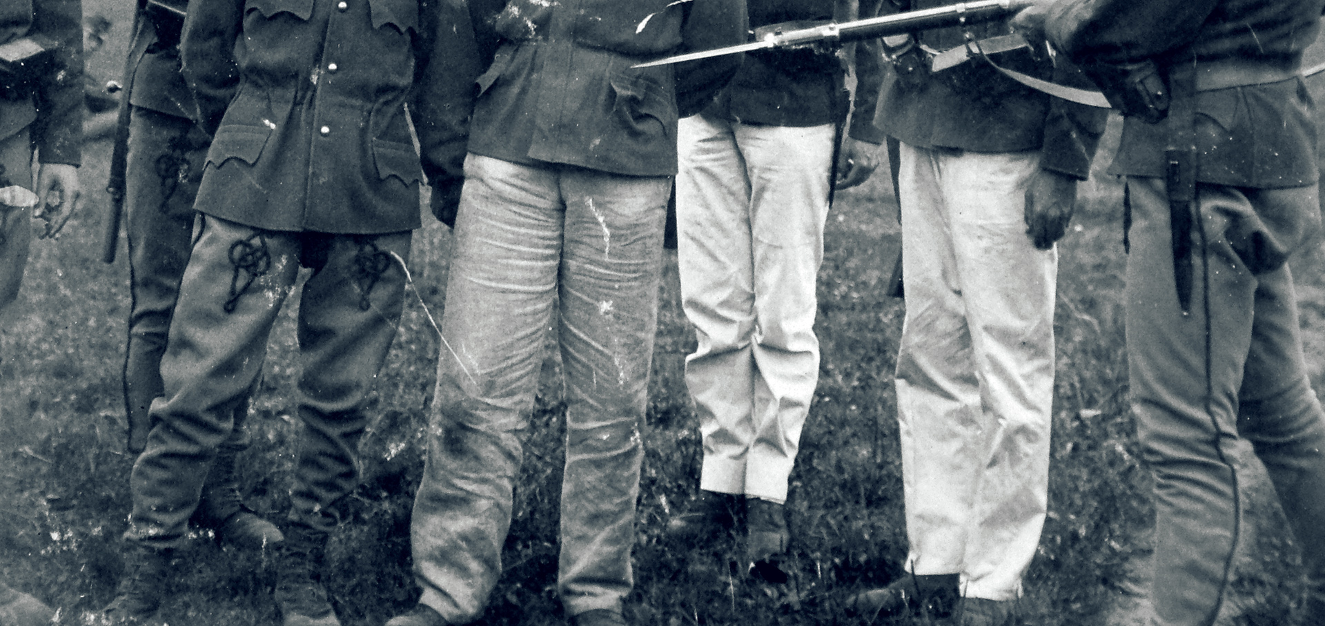 Benedek Szabolcs A fehér ruhás lány KOVÁCS GERGELY-02