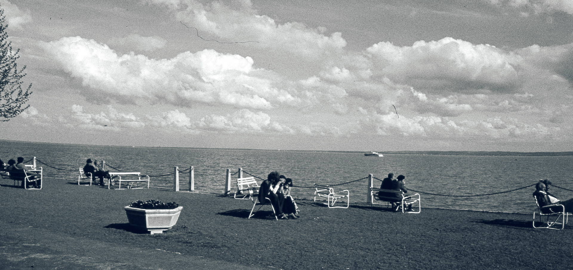 Kende Sándor: Lusta Emmi és az Indián-01